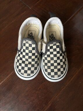 Vans Toddler Checkerboard Slip-On Sneakers - Black & White